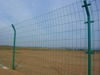 圈地護(hù)欄網(wǎng)