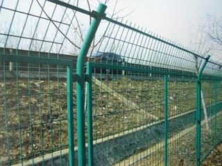 公路護欄網(wǎng)